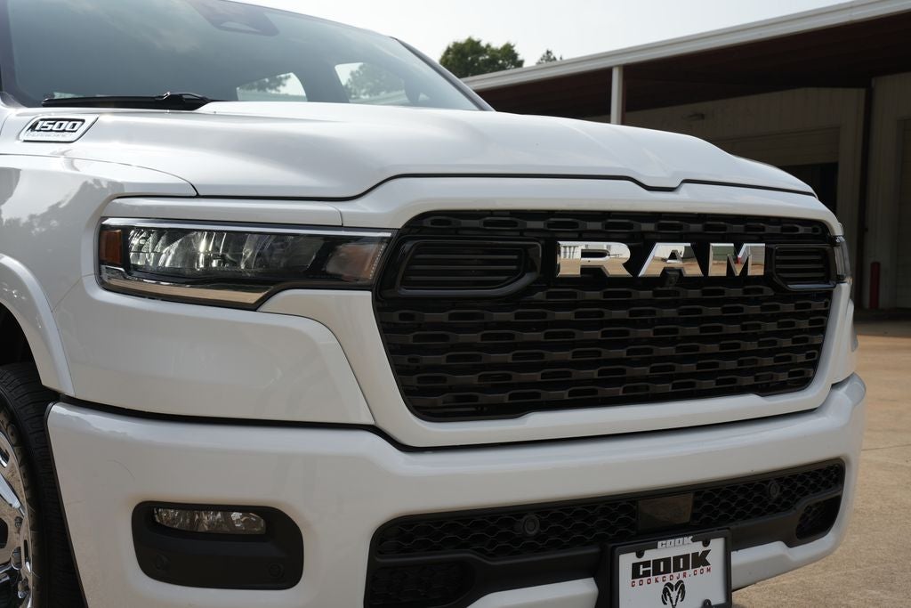 2026 RAM 1500 RAM 1500 LONE STAR CREW CAB 4X4 5'7' BOX
