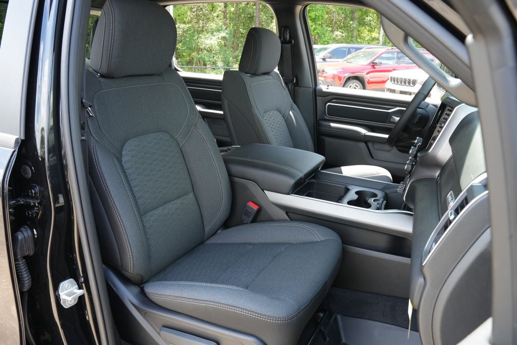 2026 RAM 1500 RAM 1500 LONE STAR CREW CAB 4X4 5'7' BOX