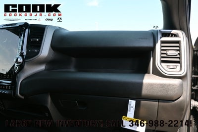 2027 RAM 2500 RAM 2500 TRADESMAN CREW CAB 4X4 6'4' BOX