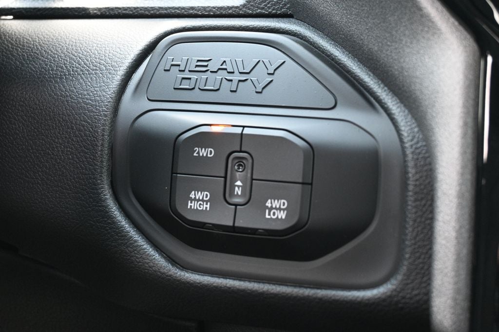 2026 RAM 2500 RAM 2500 TRADESMAN CREW CAB 4X4 6'4' BOX