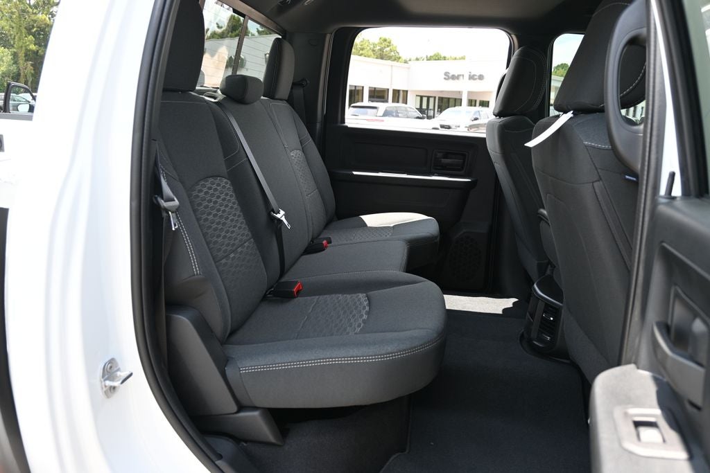 2026 RAM 2500 RAM 2500 TRADESMAN CREW CAB 4X4 6'4' BOX