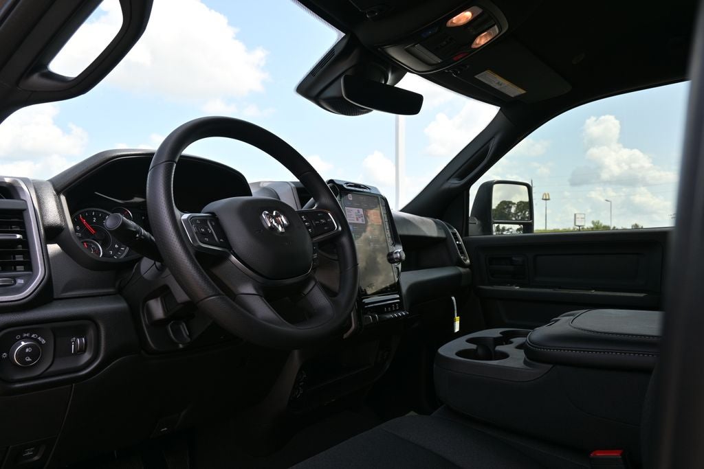 2026 RAM 2500 RAM 2500 TRADESMAN CREW CAB 4X4 6'4' BOX