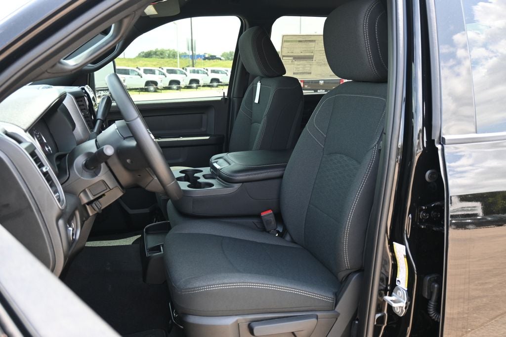 2026 RAM 2500 RAM 2500 TRADESMAN CREW CAB 4X4 6'4' BOX