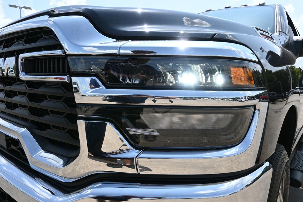 2026 RAM 2500 RAM 2500 TRADESMAN CREW CAB 4X4 6'4' BOX
