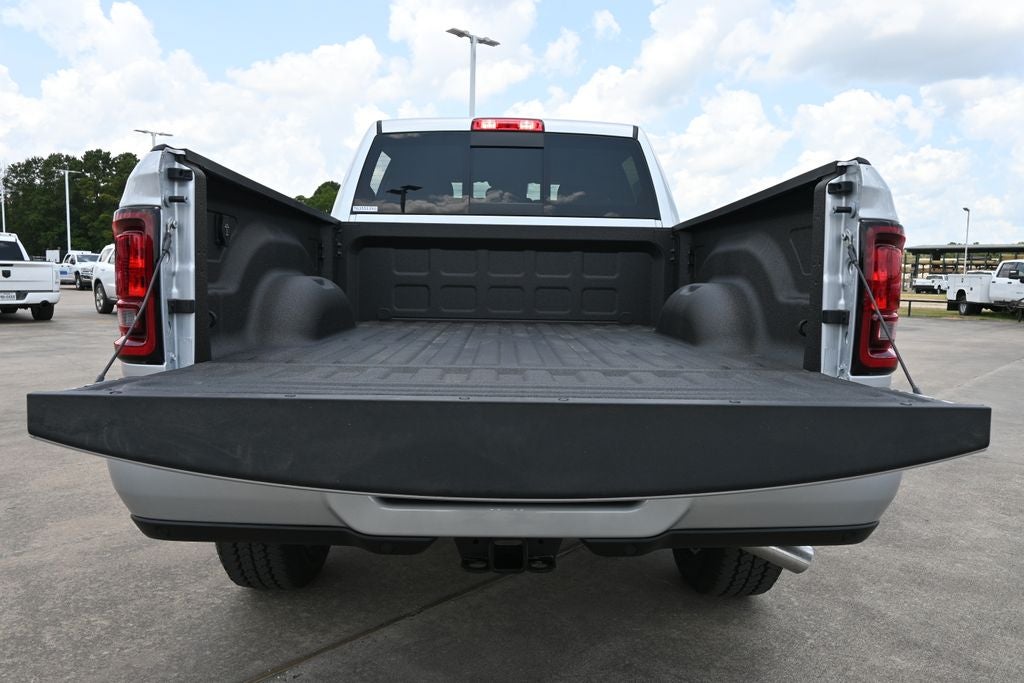 2026 RAM 2500 RAM 2500 BLACK EXPRESS CREW CAB 4X4 6'4' BOX