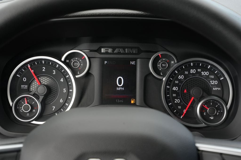 2026 RAM 2500 RAM 2500 TRADESMAN CREW CAB 4X4 6'4' BOX