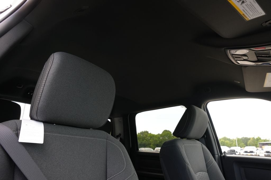 2026 RAM 2500 RAM 2500 TRADESMAN CREW CAB 4X4 6'4' BOX
