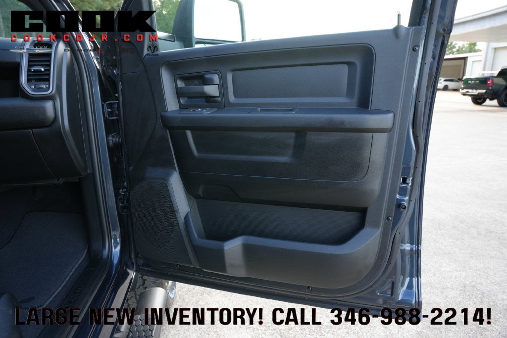 2027 RAM 2500 RAM 2500 BLACK EXPRESS CREW CAB 4X4 6'4' BOX