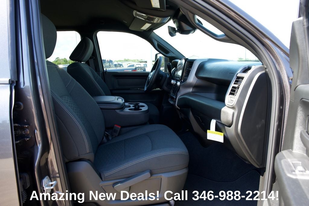 2026 RAM 2500 RAM 2500 TRADESMAN CREW CAB 4X4 6'4' BOX
