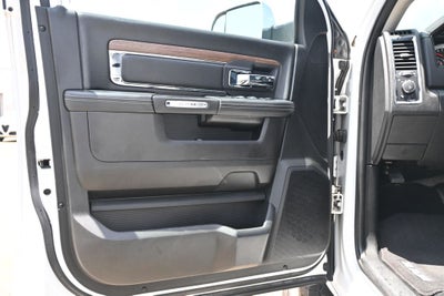 2017 RAM 2500 Laramie Crew Cab 4x4 6'4' Box