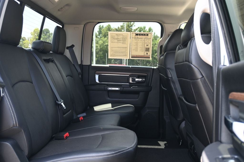 2017 RAM 2500 Laramie Crew Cab 4x4 6'4' Box