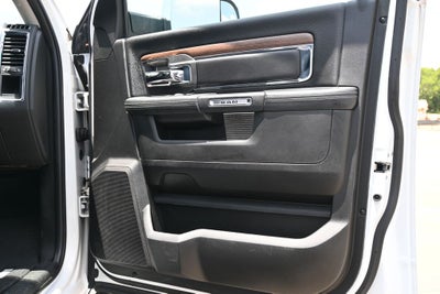 2017 RAM 2500 Laramie Crew Cab 4x4 6'4' Box