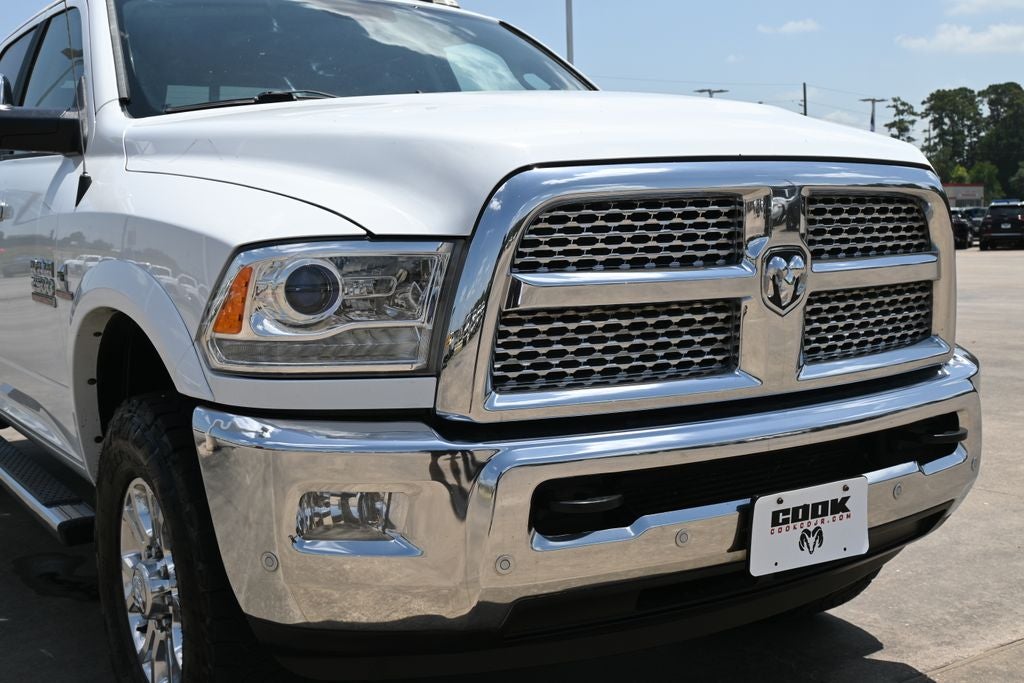 2017 RAM 2500 Laramie Crew Cab 4x4 6'4' Box