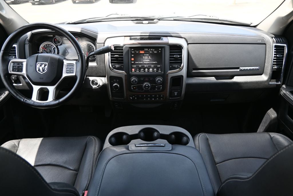 2017 RAM 2500 Laramie Crew Cab 4x4 6'4' Box