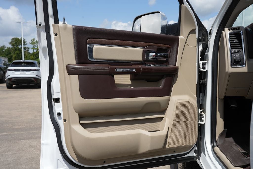2017 RAM 2500 Laramie Mega Cab 4x4 6'4' Box
