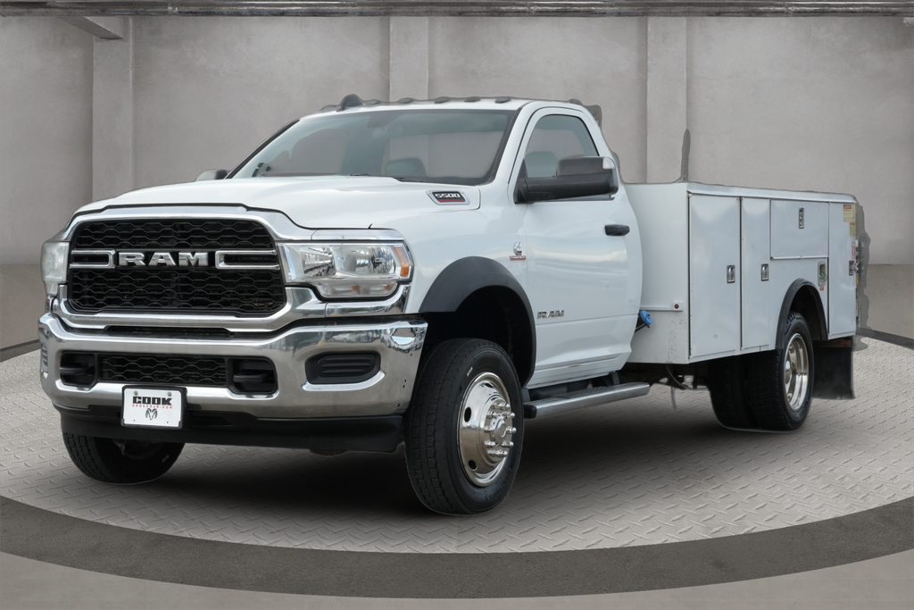 2022 RAM 5500 Chassis Cab Tradesman/SLT