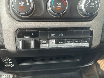 2022 RAM 5500 Chassis Tradesman/SLT