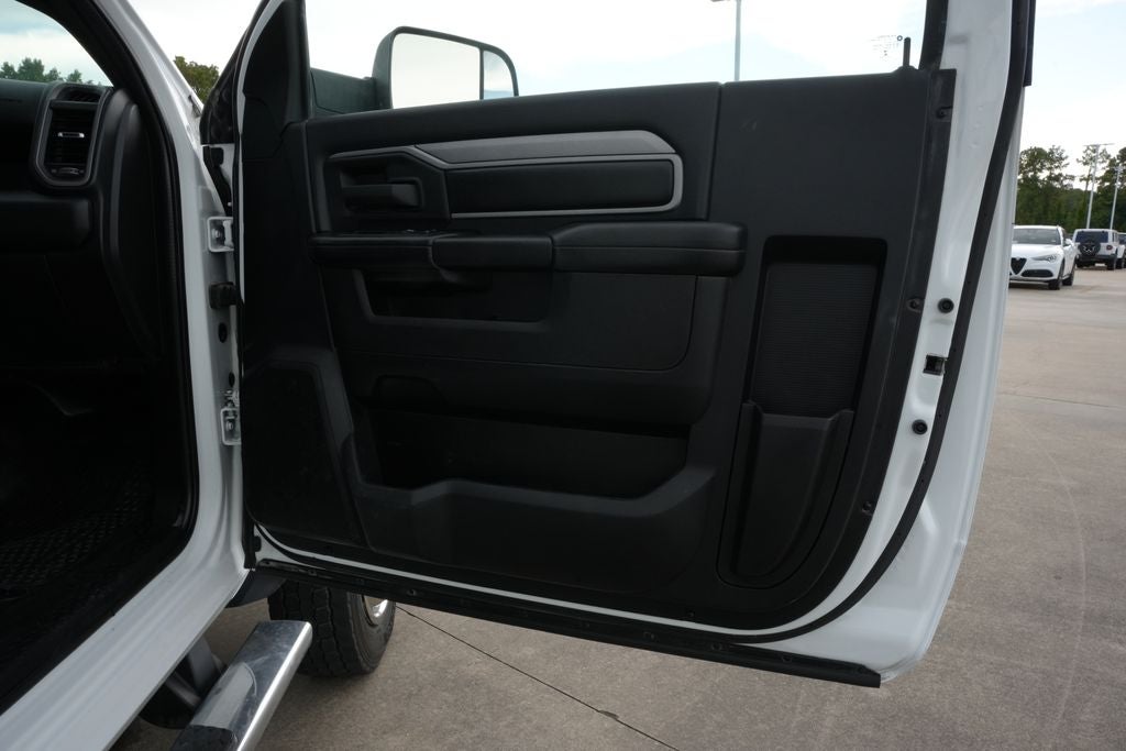 2022 RAM 5500 Chassis Cab Tradesman/SLT