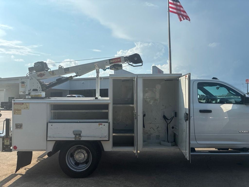 2022 RAM 5500 Chassis Tradesman/SLT