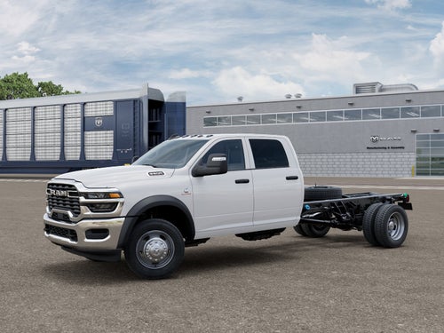2027 RAM 5500 Chassis Cab RAM 5500 TRADESMAN CHASSIS CREW CAB 4X4 84' CA