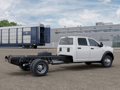 2027 RAM 5500 Chassis Cab RAM 5500 TRADESMAN CHASSIS CREW CAB 4X4 84' CA