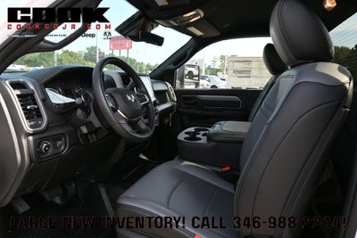 2027 RAM 3500 Chassis Cab RAM 3500 TRADESMAN CHASSIS REGULAR CAB 4X4 84' CA