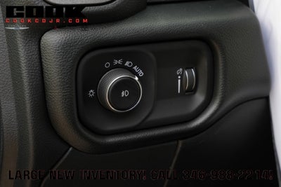 2027 RAM 3500 Chassis Cab RAM 3500 TRADESMAN CREW CAB CHASSIS 4X4 60' CA