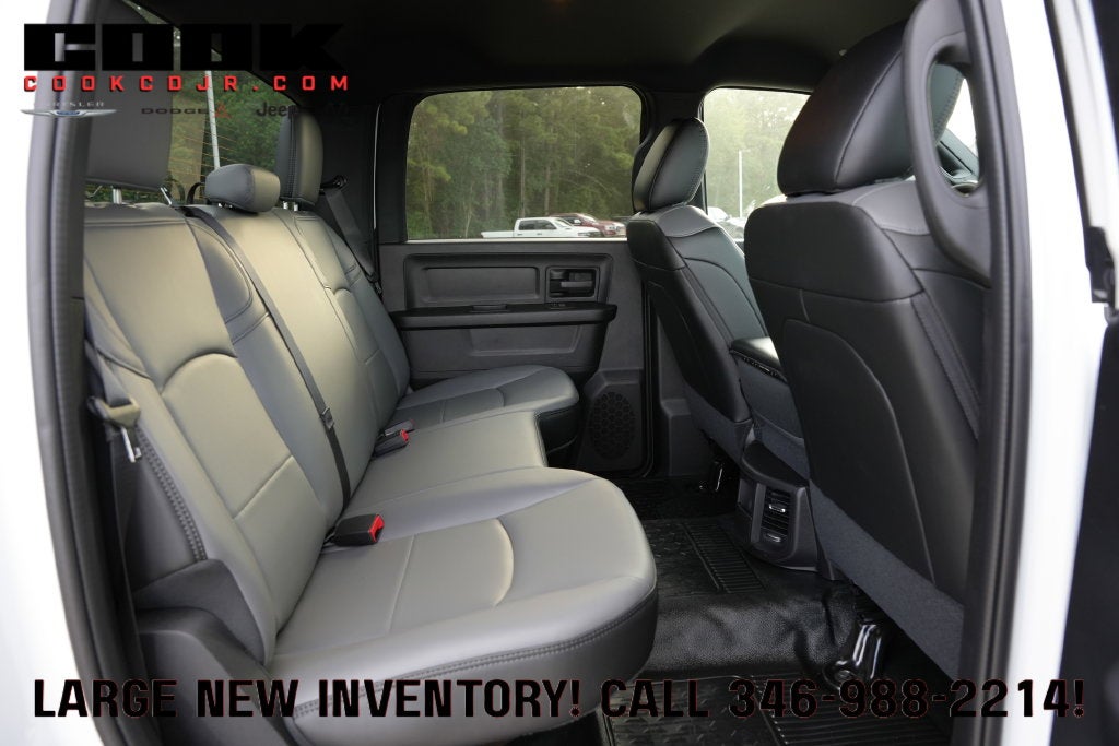 2027 RAM 3500 Chassis Cab RAM 3500 TRADESMAN CREW CAB CHASSIS 4X4 60' CA