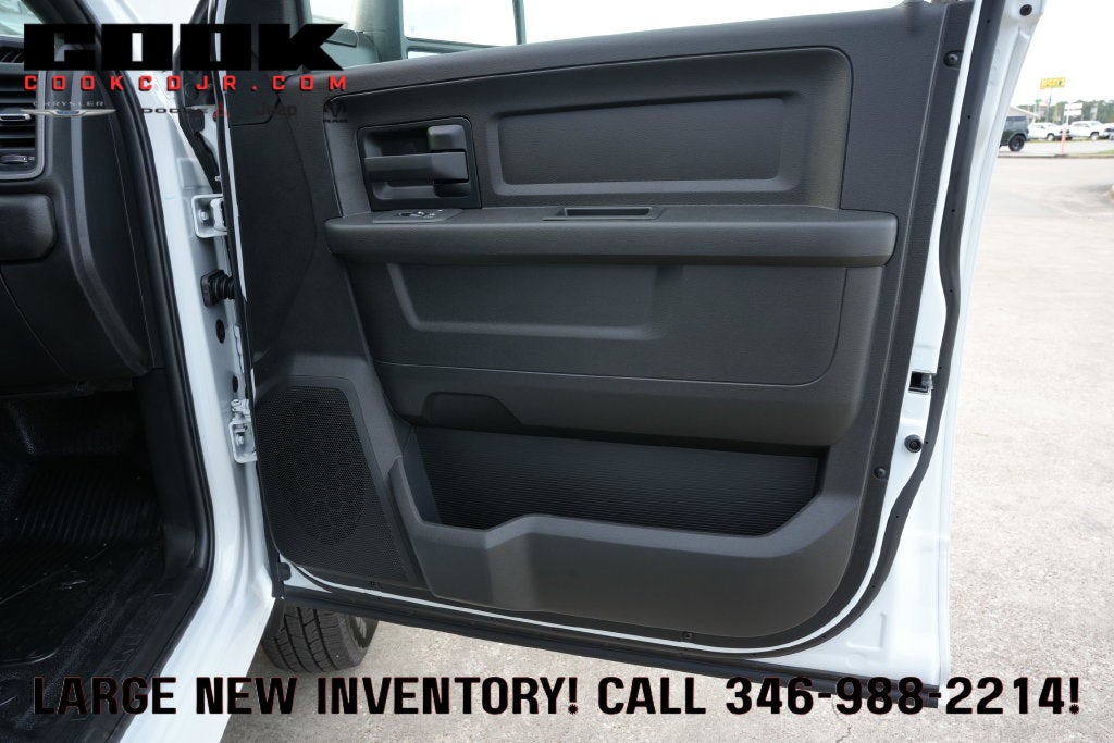 2027 RAM 3500 Chassis Cab RAM 3500 TRADESMAN CREW CAB CHASSIS 4X4 60' CA