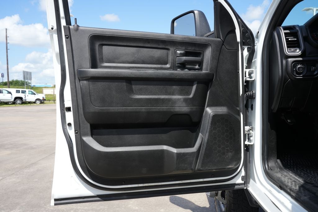 2024 RAM 3500 Chassis Tradesman/SLT/Laramie/Limited