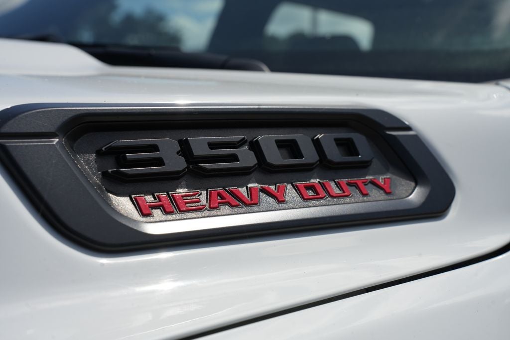 2024 RAM 3500 Chassis Tradesman/SLT/Laramie/Limited