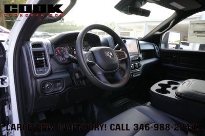 2027 RAM 3500 Chassis Cab RAM 3500 TRADESMAN CREW CAB CHASSIS 4X4 60' CA