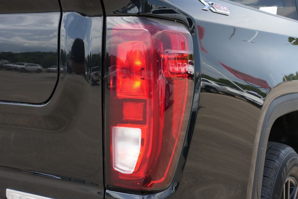 2022 GMC Sierra 1500 4WD Crew Cab Short Box Elevation