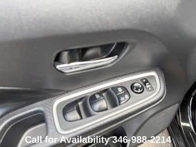 2020 Nissan Versa SR Xtronic CVT