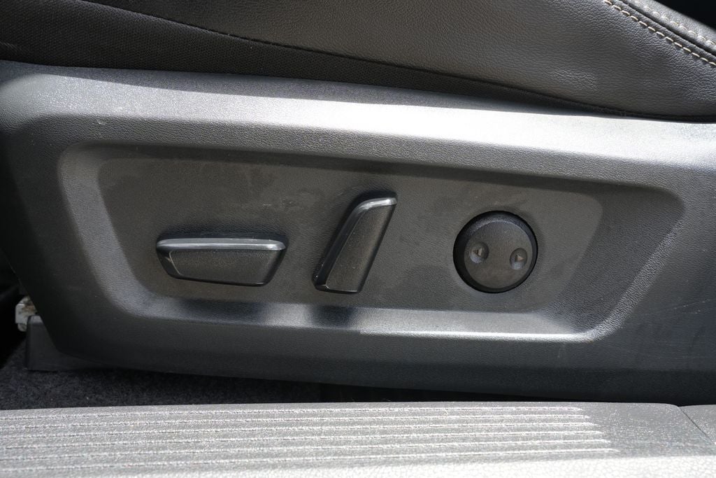 2023 Nissan Rogue SL FWD
