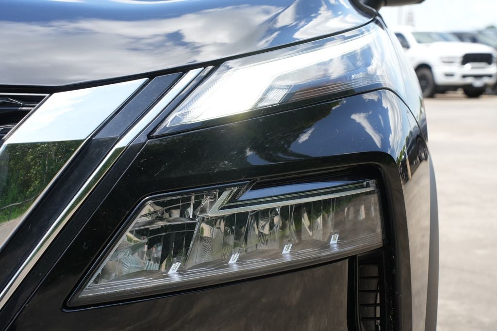2023 Nissan Rogue SL FWD