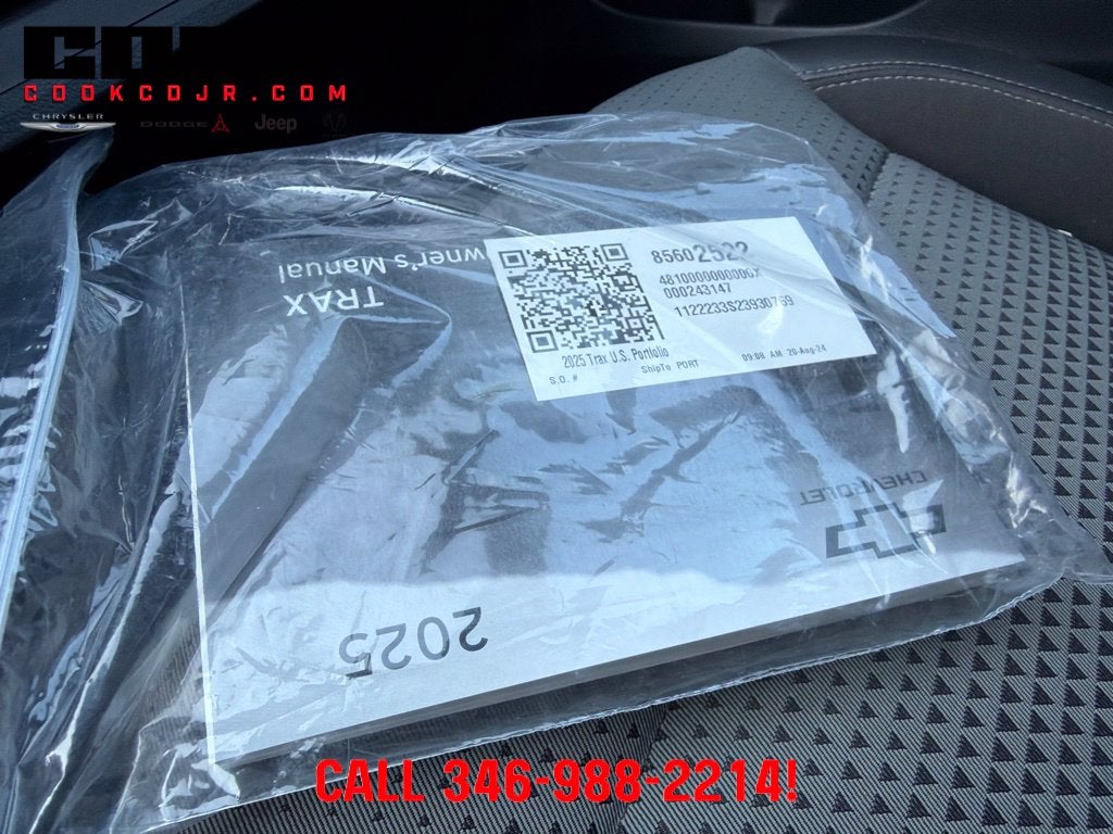 2025 Chevrolet Trax FWD LT