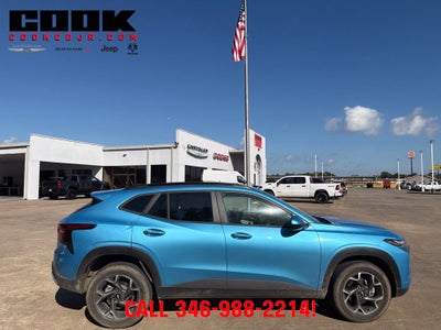 2025 Chevrolet Trax FWD LT